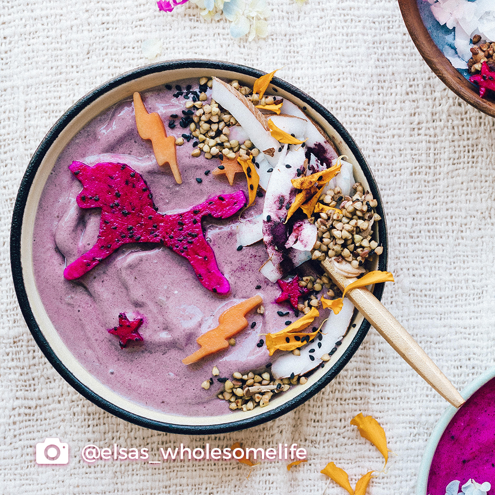 unicorn cookie and fruit cutter