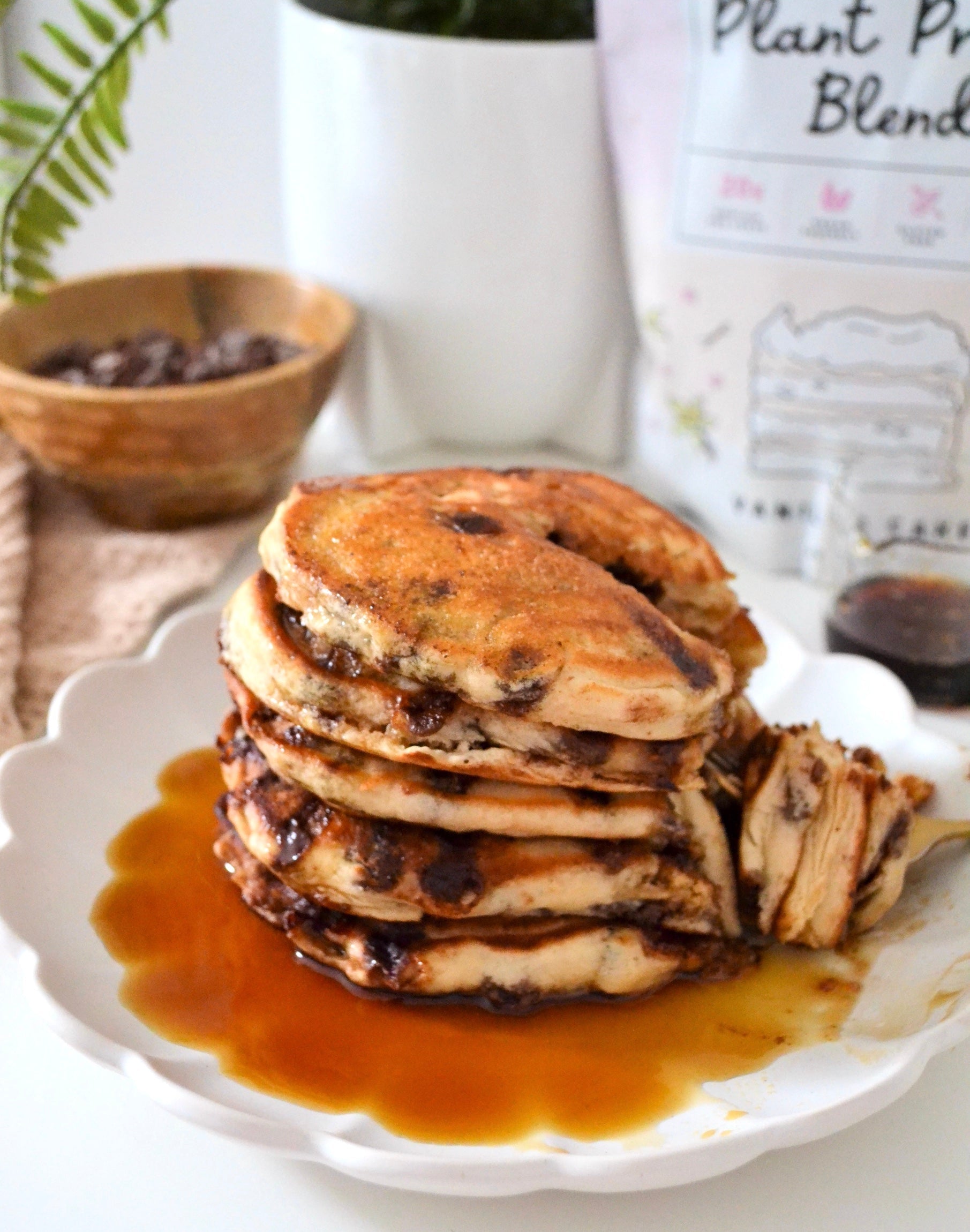 Protein chocolate chip pancakes