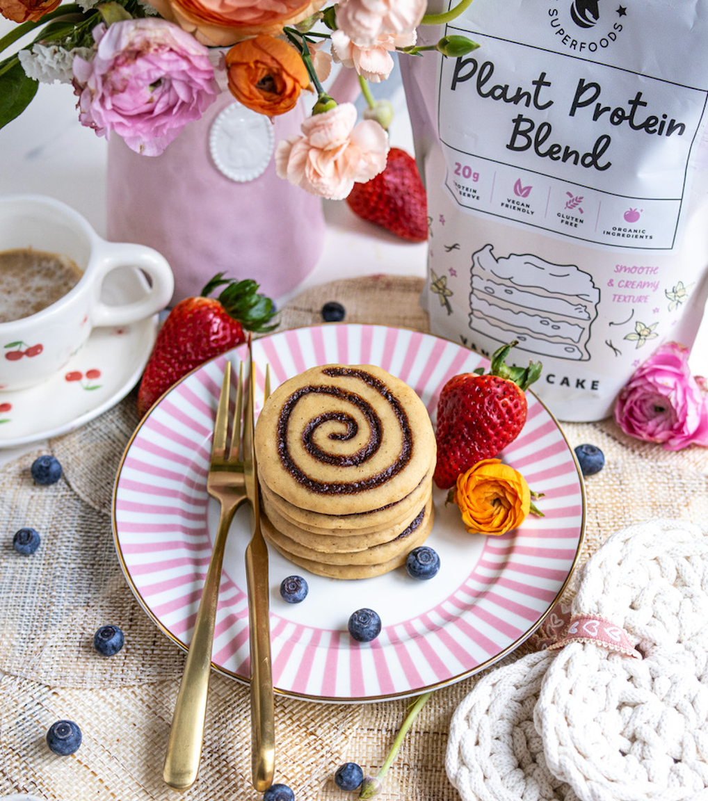 Vanilla Cinnamon Roll Pancakes